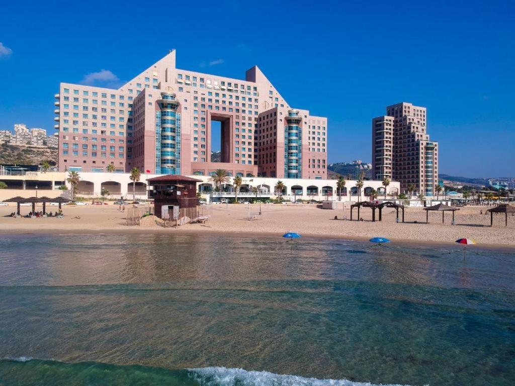 Rooms On The Sea Haifa Exterior photo